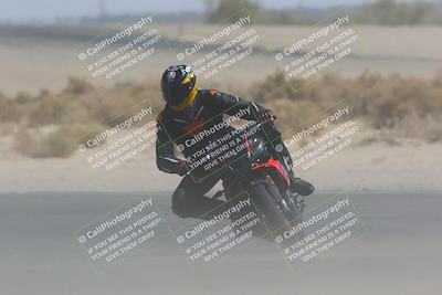 media/Mar-28-2022-Superbike Trackdays (Mon) [[b8603d0f67]]/Open Track Time/Turn 16/